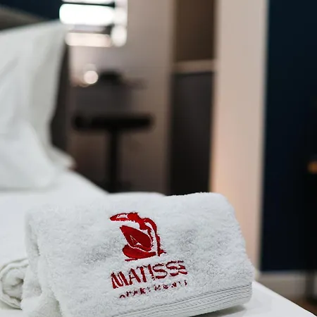 Matisse No19 - With Parking Tiran